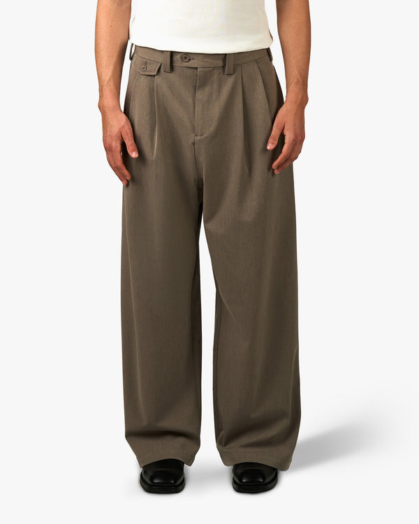 Ambra Pleated Loose-Fit Pants | Taupe