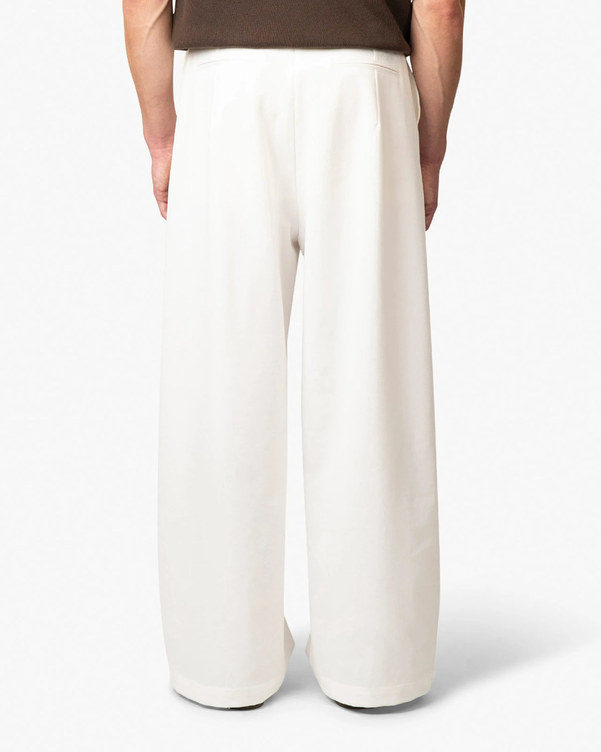 Ambra Pleated Loose-Fit Pants | Ecru