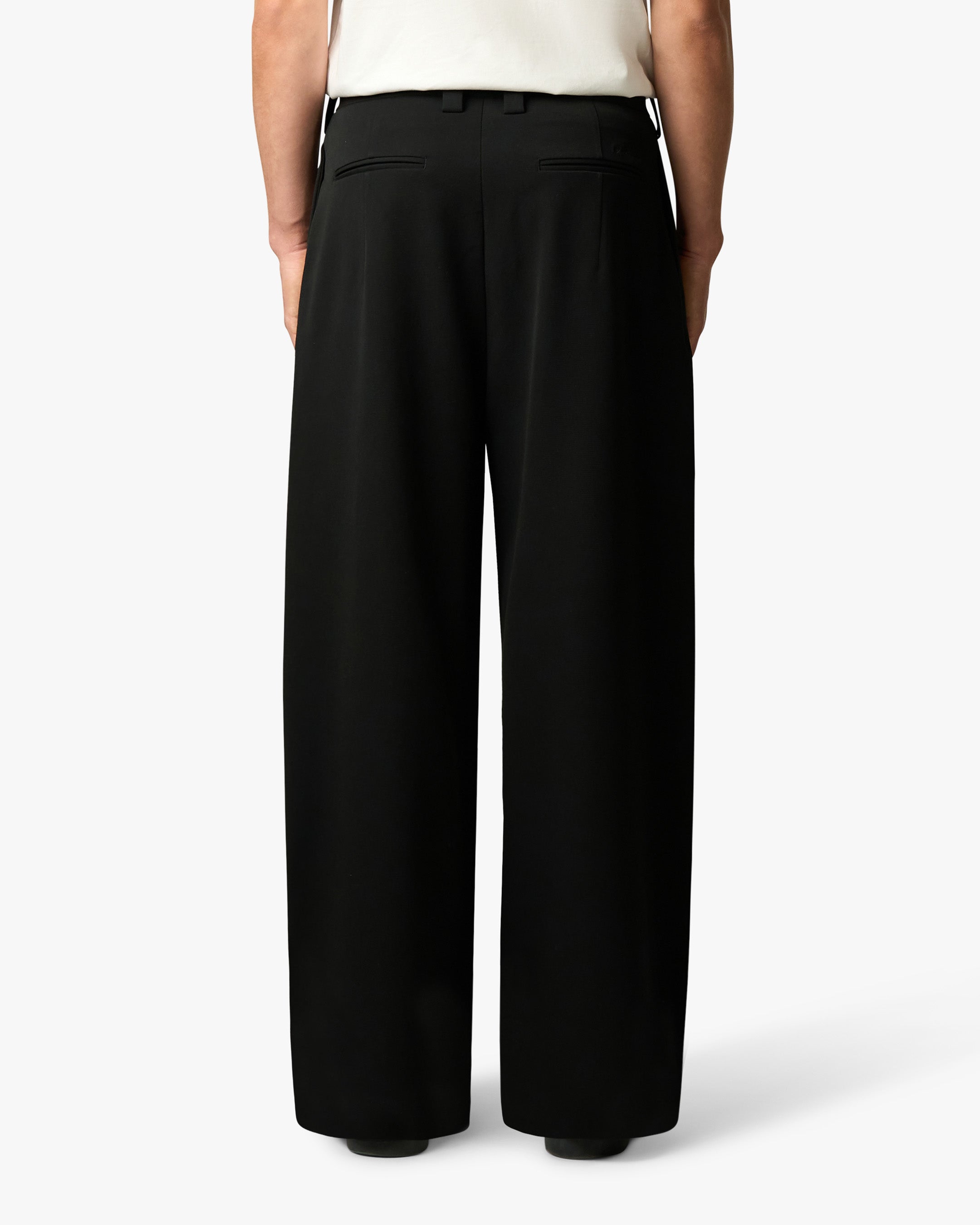 Ambra Pleated Loose-Fit Pants | Black