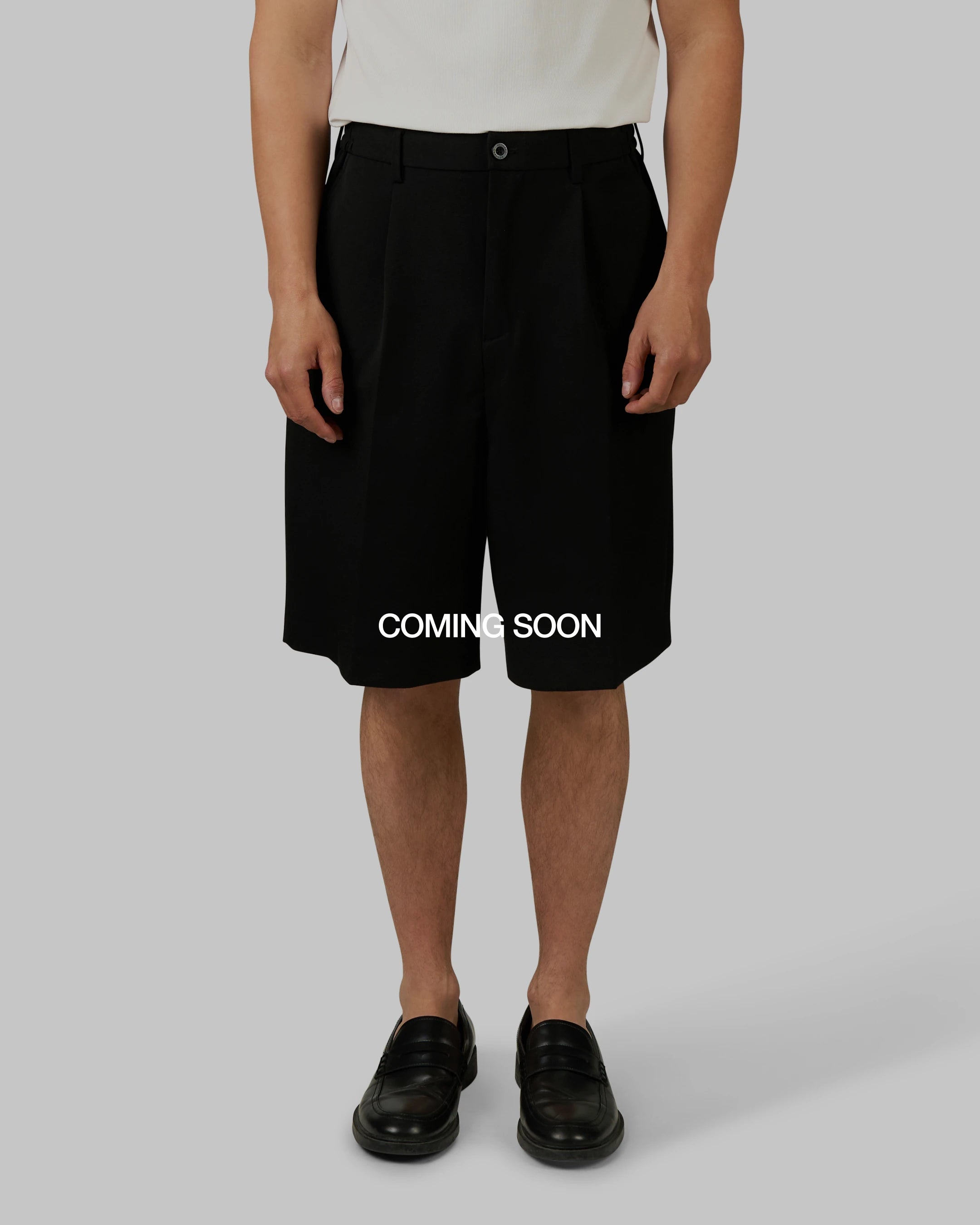 Orin Pleated Short | Black